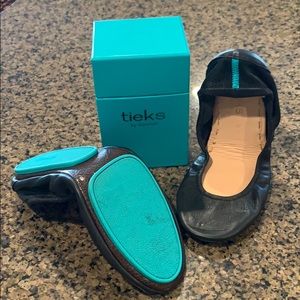 Tieks flats size 9